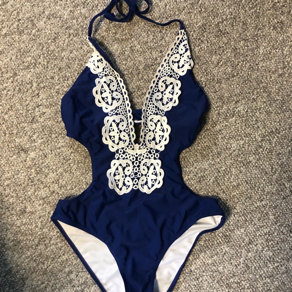 Venus cut out bathing suit size M
